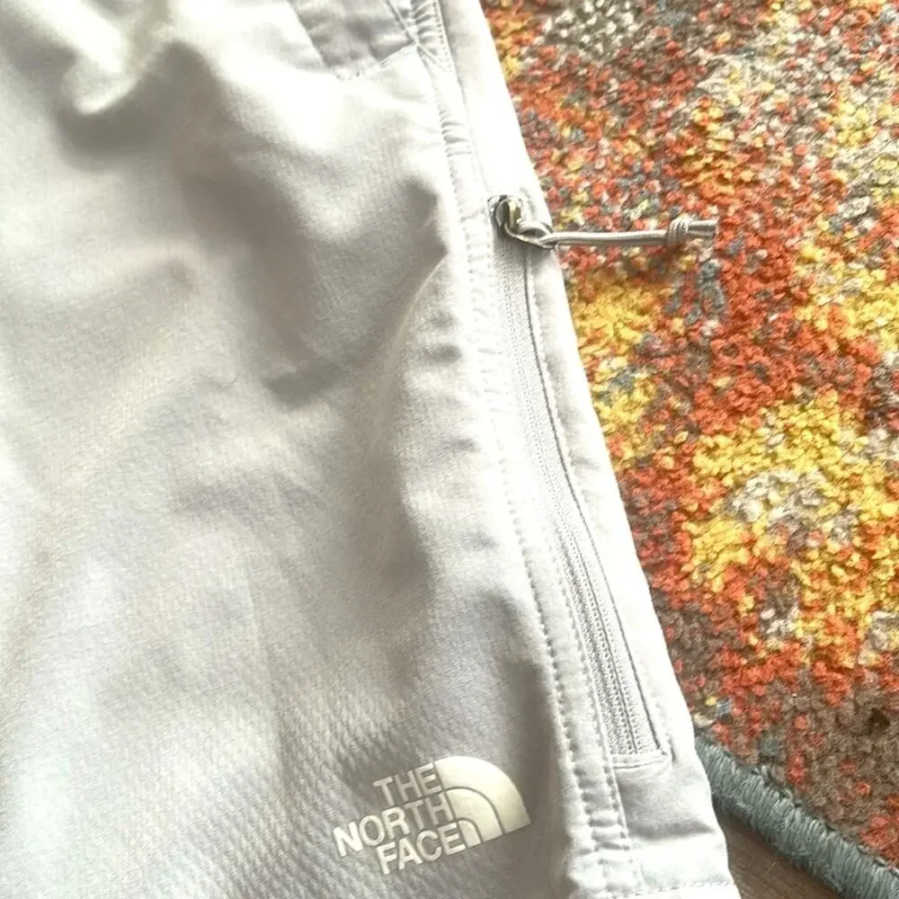 The north face size 32 men's light gray short